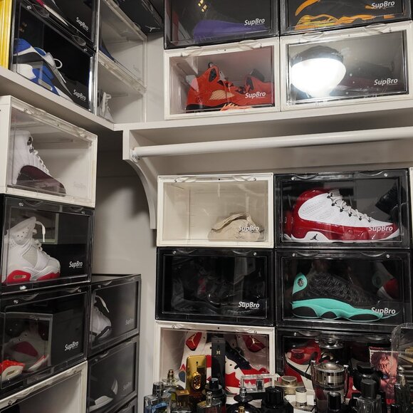 Meet your Posher, Hezekiah - Picture 4 of 4